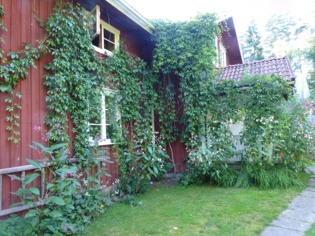 Praestmyrens Vandrarhem Ransater Exterior photo